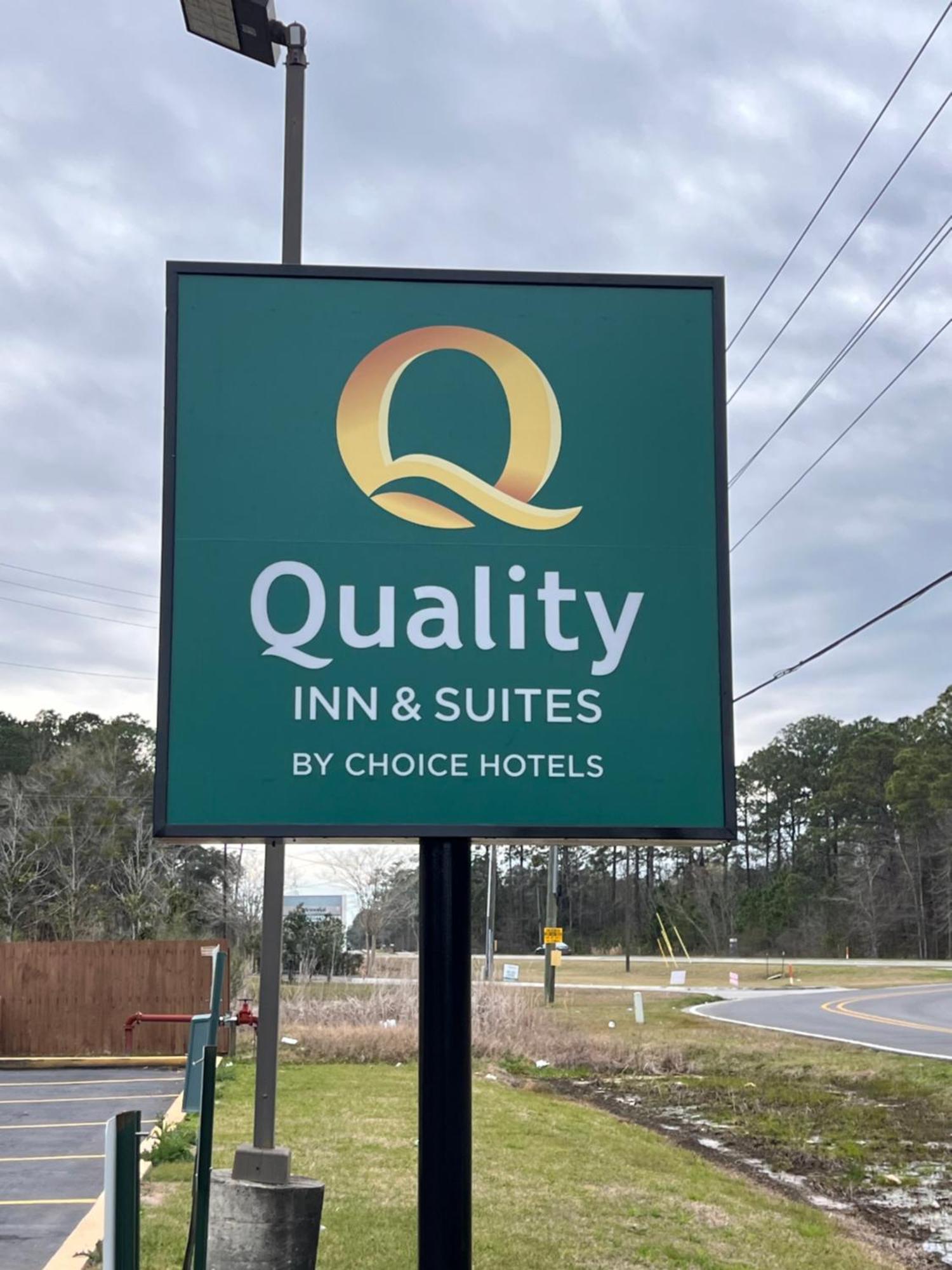 Quality Inn & Suites Biloxi Exterior foto